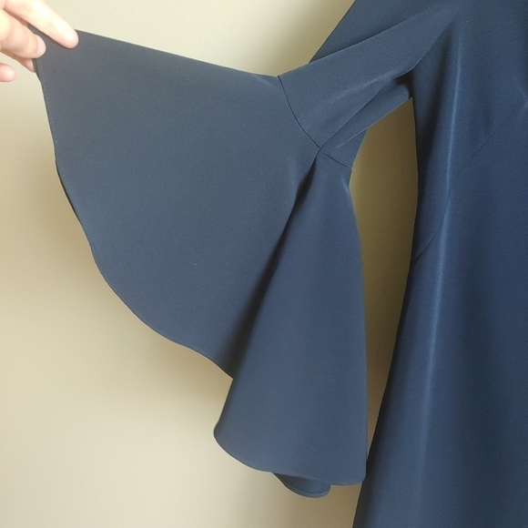 MILLY Italian Cady Nicole Bell Sleeve Dress In Navy Size 4 - Picture 7 of 7